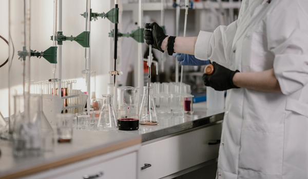 氮氣發(fā)生器使用注意事項包括哪些？